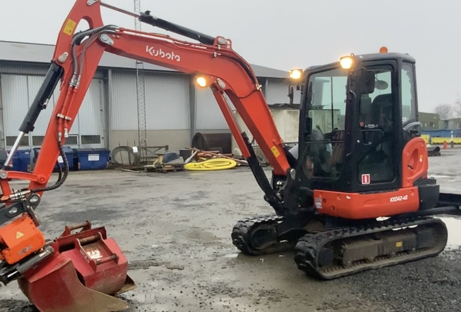 Pelle Kubota KX042-4 avec Tiltrotator et Godets !